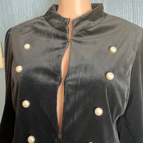 Amaryllis Velvet Jacket Large New With Tags! Peplum Hem Pearl Buttons Luxe Glam - Picture 2 of 5
